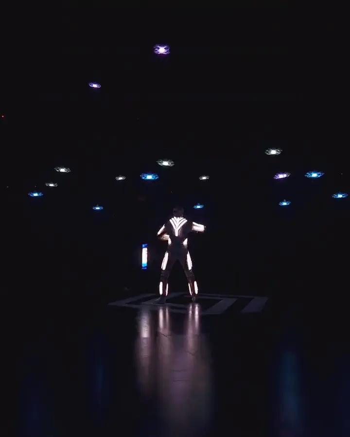 Renault Indoor Drone Circus